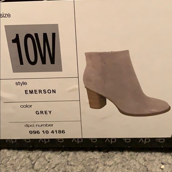 DV by Dolce Vita Emerson ankle boots 10W - Picture 8 of 8